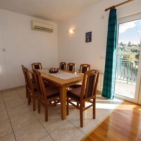 Apartments By The Sea Suhi Potok, Omis - 14555 Йесенице Екстериор снимка